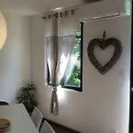 דירה Au Vieux Lavoir Avec Parking Prive, Jardin , Climatisation, A 500 M De La Cite *