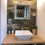Au Vieux Lavoir Avec Parking Prive, Jardin , Climatisation, A 500 M De La Cite קרקסון