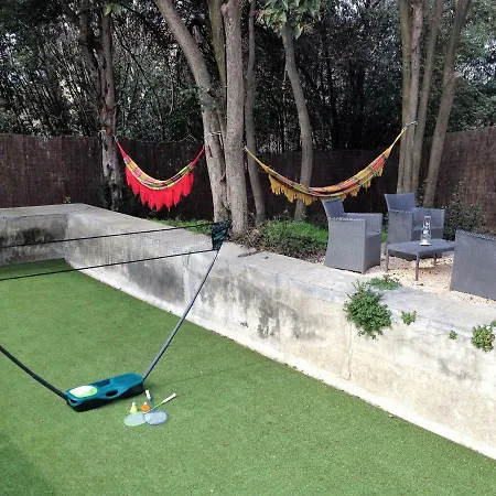 شقة Au Vieux Lavoir Avec Parking Prive, Jardin , Climatisation, A 500 M De La Cite قرقشونه